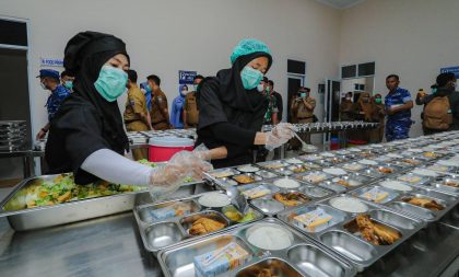 Program Distribusi Makan Siang