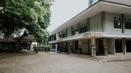 5 Gedung Kesenian